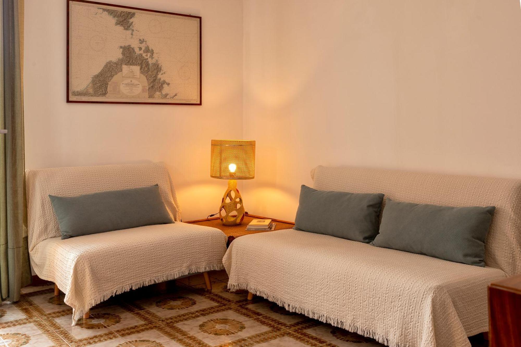 Seaside Serenity Flat With Terrace! Appartamento Alghero